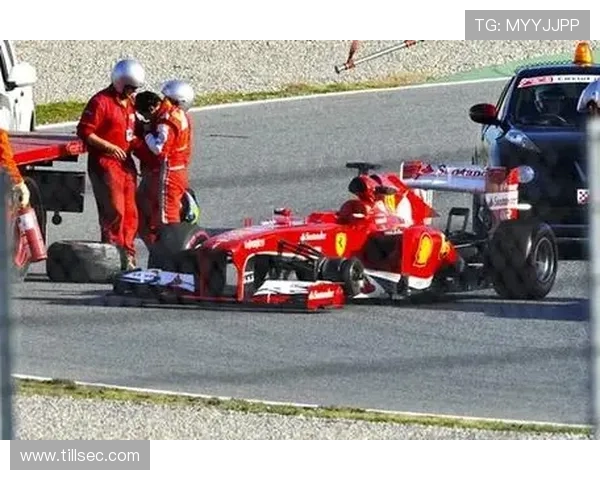 F1赛季焦点回顾:车队变化与车手竞争揭示未来赛道新局势