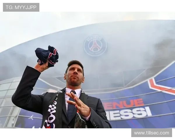 梅西离开巴萨转会巴黎，足坛迎来新世纪最震撼变动