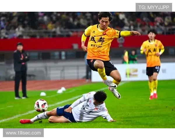 国家队新周期首战告捷青年力量点燃赛场激情引发球迷热议持续升温